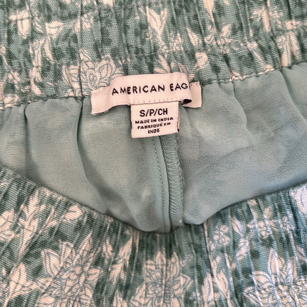 American Eagle linen blend mini skirt. - Picture 3 of 4